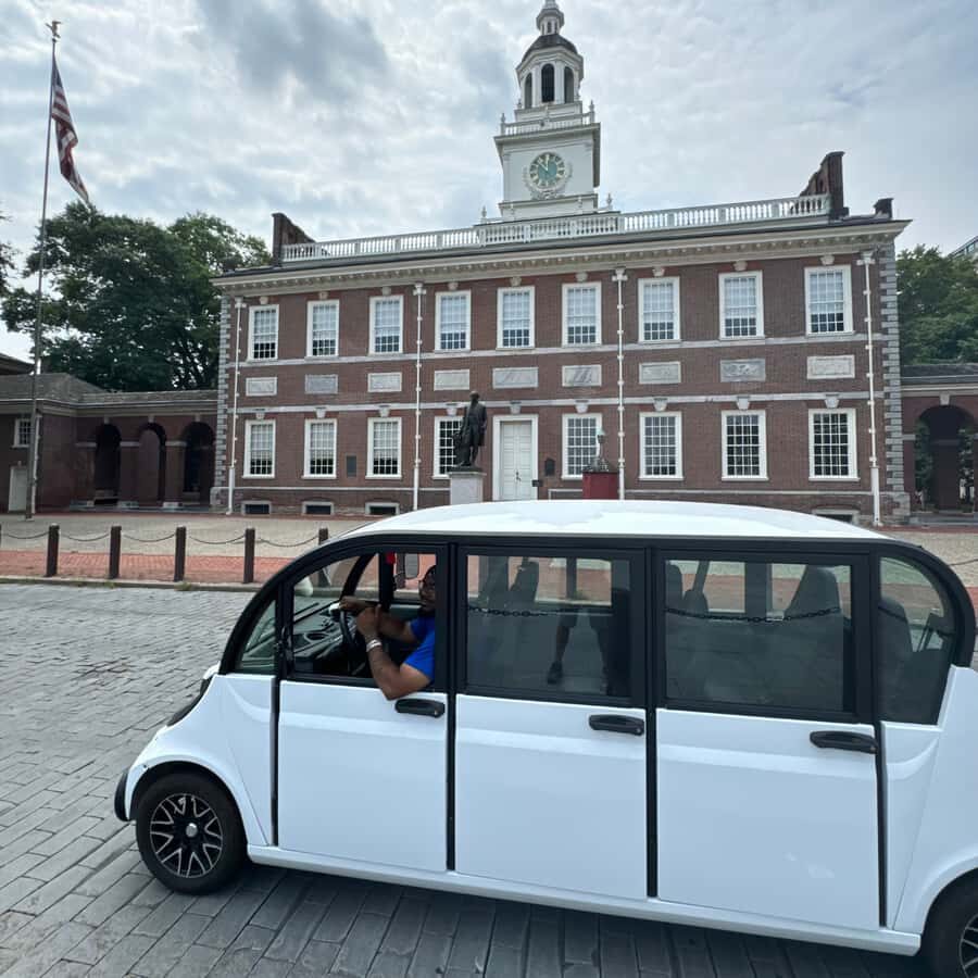 2 Hour Electric Cart Tour of Philadelphia with Local Guide - Should you book this Philly electric cart tour?