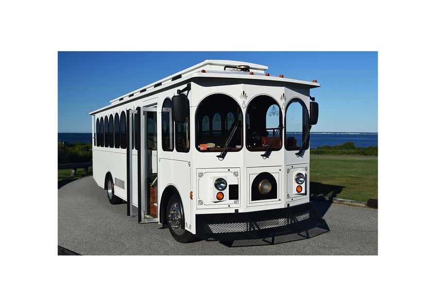 3 Hr Newport Mansions Trolley Tour with The Breakers Ticket - From the Visitor Center to the colonial district’s must-see stops