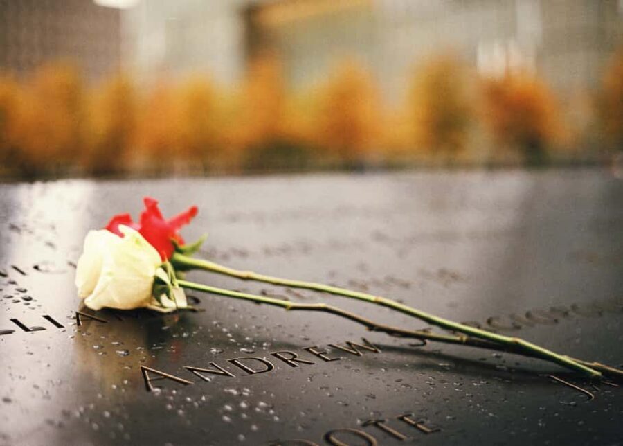 9/11 Memorial & Ground Zero Tour with Optional Museum Entry - FDNY Ten House and the Engine 10/Ladder 10 Memorial