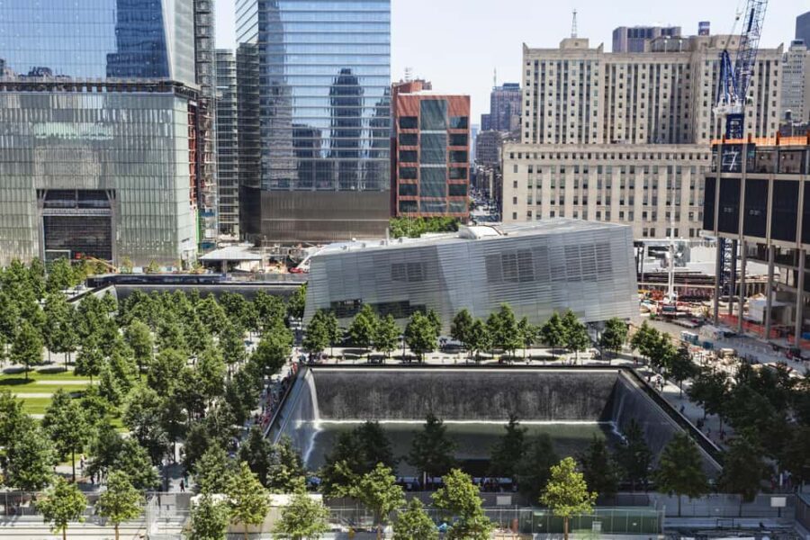 9/11 Memorial & Ground Zero Tour with Optional Museum Entry - Reflecting Absence Pools: Learning the Symbol Without Feeling Lost