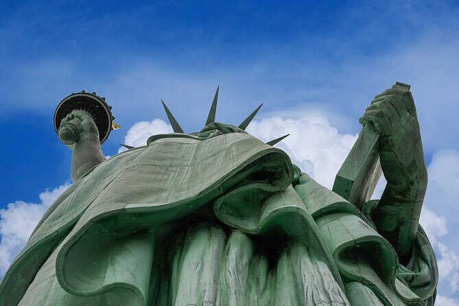 9/11 Museum Flexible Entry + Statue of Liberty Guided Tour - Battery Park orientation and Castle Clinton: the immigration prequel