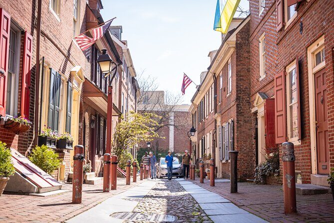 90 Minute History Walking Tour of Old City Philadelphia - Entering Old City with a Game Plan