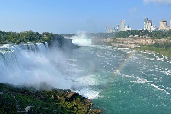 American 5pm Tour with Maid of the Mist Ticket and Guide - The big idea: an evening Falls walk that ends in a real boat ride
