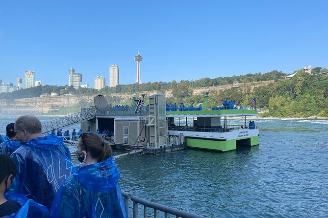 American 5pm Tour with Maid of the Mist Ticket and Guide - What the 2-hour guided walk is really for