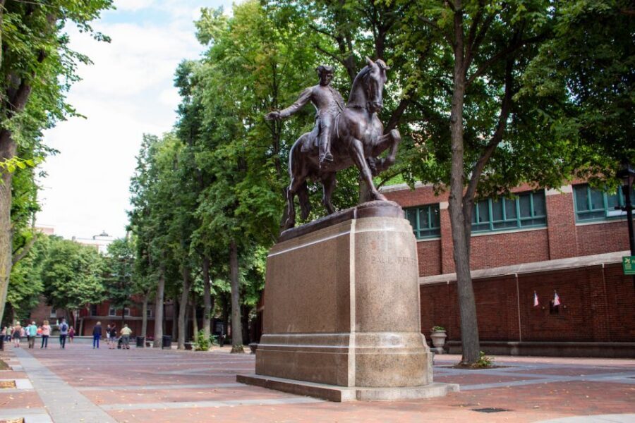 Boston: City History and Highlights Audio App Walking Tour - Cotton Mather to the Old North Church: seeing the Revolution as a plan