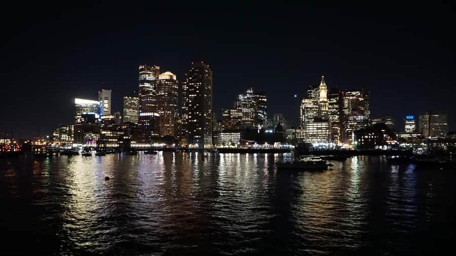 Boston: City Lights Sightseeing Cruise on Classic Boat - Getting There: Rowes Wharf and the Ferry Terminal Check-In