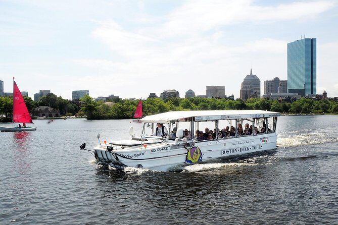 Boston Duck Boat Sightseeing City Tour with Cruise Along Charles River - Entering the duck routine: where to start in Boston