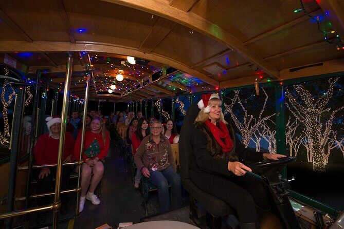 Boston Holiday Sights and Festive Nights Trolley Tour - Boston Holiday Trolley Tour: What the 75 Minutes Feel Like
