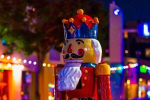 Boston: Holiday Sights and Festive Nights Trolley Tour - Where You Start at Old Town Trolley by the Marriott Long Wharf