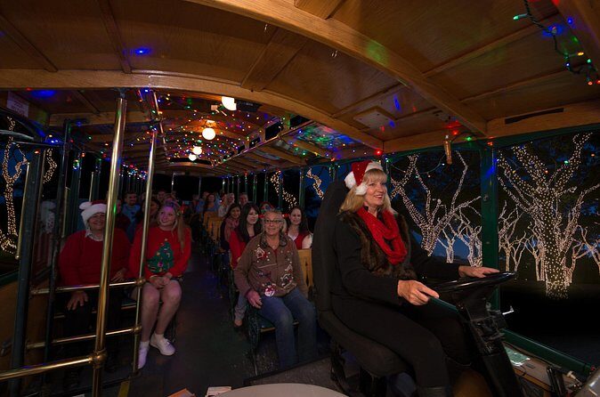 Boston Holiday Sights and Festive Nights Trolley Tour - Stop by Stop: North End to Quincy Marketplace (and the Best Photo Moments)