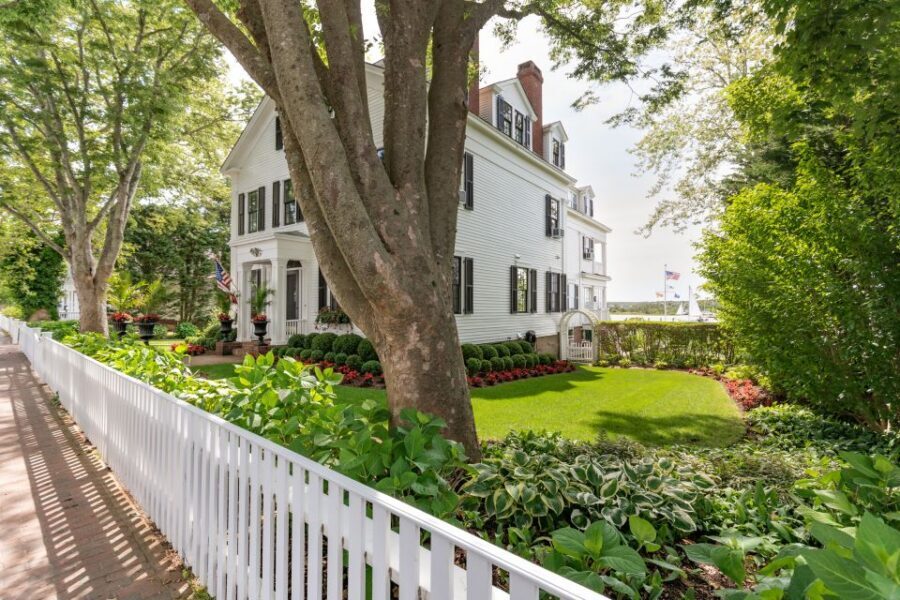 Boston: Martha's Vineyard Day Trip with Optional Island Tour - Optional 3-hour guided island tour: worth it if it’s your first visit
