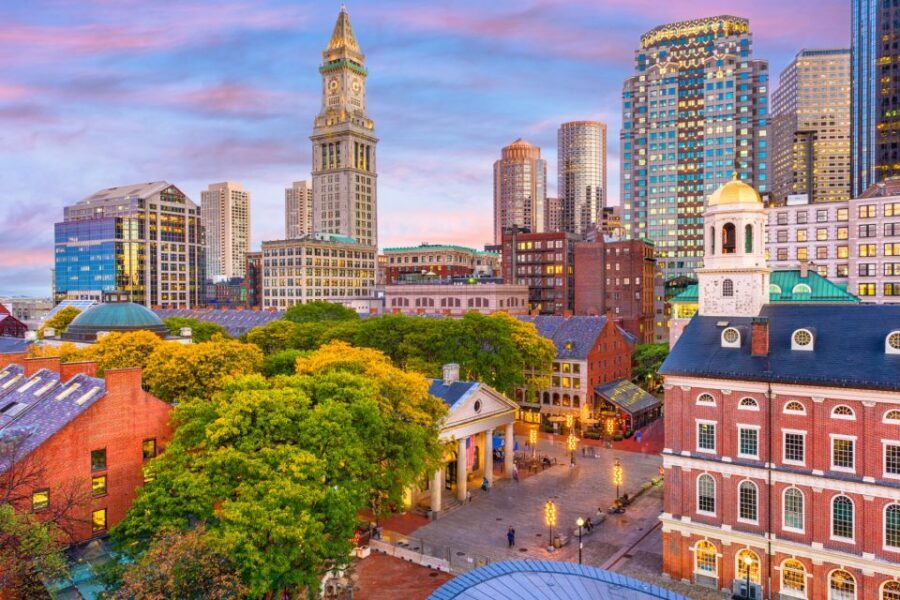 Boston Premium Night Tour with View Boston Observation Deck - North End Walking Tour: Skinny House, Old North Church, and Paul Revere