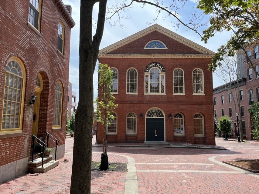 Boston: Salem by Boat – Witch Trials & Walking Tour - Pop Culture Salem: Bewitched Statue and Hocus Pocus Ropes Mansion