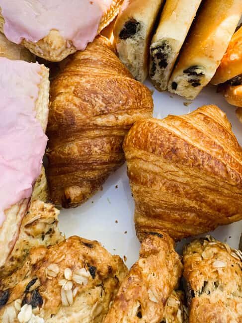 Boston: Sunday Pastry & Prosecco Sail on Boston Harbor - Brunch with Flour pastries and the Prosecco drink mix