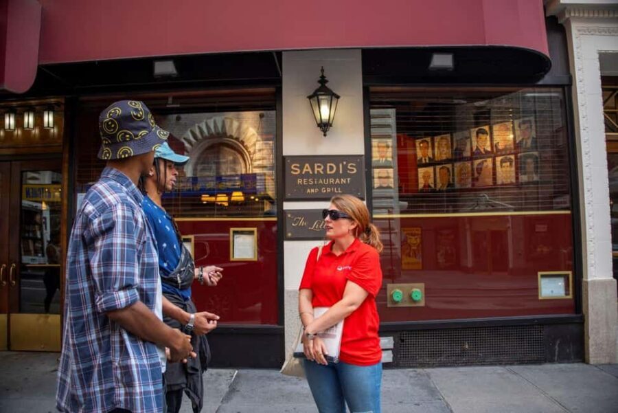 Broadway Backstage: From Times Square to Studio - Weather, shoes, and the small “street math” of Midtown