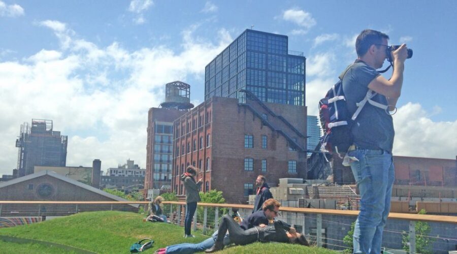 Brooklyn: 2-Hour Best of Brooklyn Walking Tour -Williamsburg - How the guide style affects your experience