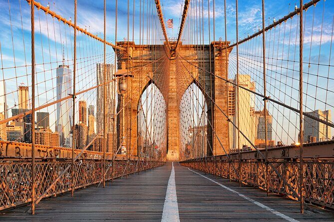 Brooklyn Bridge, DUMBO, and Skyline Guided Walking Tour - Key Points to Know Before You Go