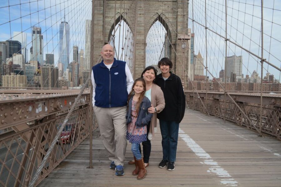 Brooklyn Bridge & Neighborhoods – 2-Hour Photo Shoot Tour - Price and value: $350 per group (up to 6) for 2 hours