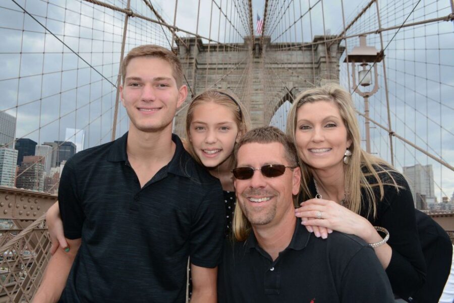 Brooklyn Bridge & Neighborhoods – 2-Hour Photo Shoot Tour - What you actually get: 75+ photos, delivered online