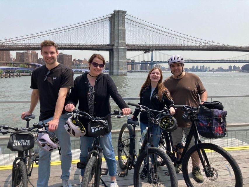 Brooklyn Bridge Self-guided Bike Tour App - Audio + Written - How the app guides you across the Brooklyn Bridge, without a tour group