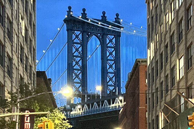Brooklyn Bridge Sunset Walking Tour - Guides make the difference: timing, questions, and photo help