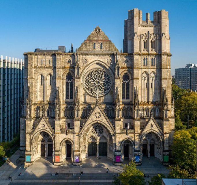 Cathedral of St. John the Divine: Self-Guided Tour - Entering the Cathedral: How to Make Sense of the Space Fast