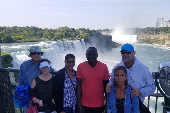 Cave of the Winds USA Adventure Tour - Stop 3: Luna Island and the Niagara walk (about 20 minutes)