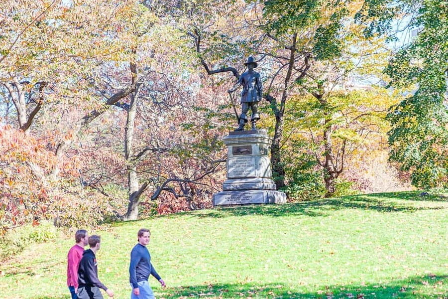 Central Park Guided Bike Tour - Movie-star photos and the film-location theme that changes the way you look