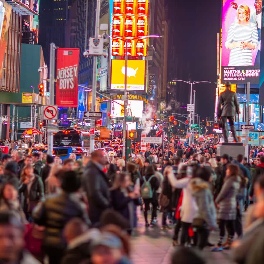 Christmas in New York: Holiday Lights&Rockefeller Tree Tour - Key things to know before you go