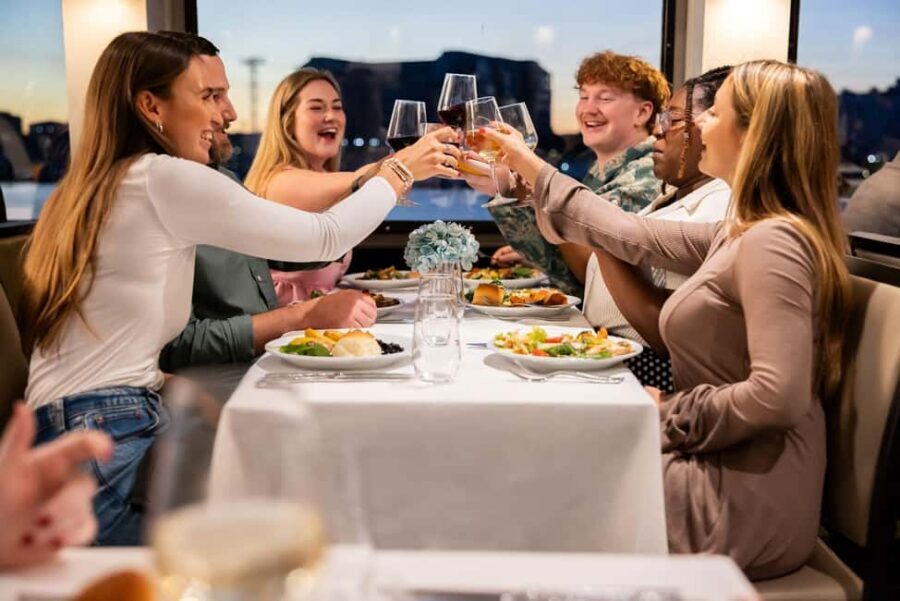 City Cruises Boston: Harbor Buffet Lunch or Dinner Cruise - Key things that make this cruise work