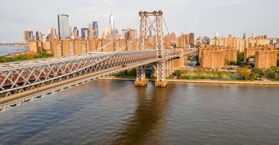 Contrasts of New York Tour - Manhattan’s contrast zone: Harlem stops like Apollo and the Brownstones