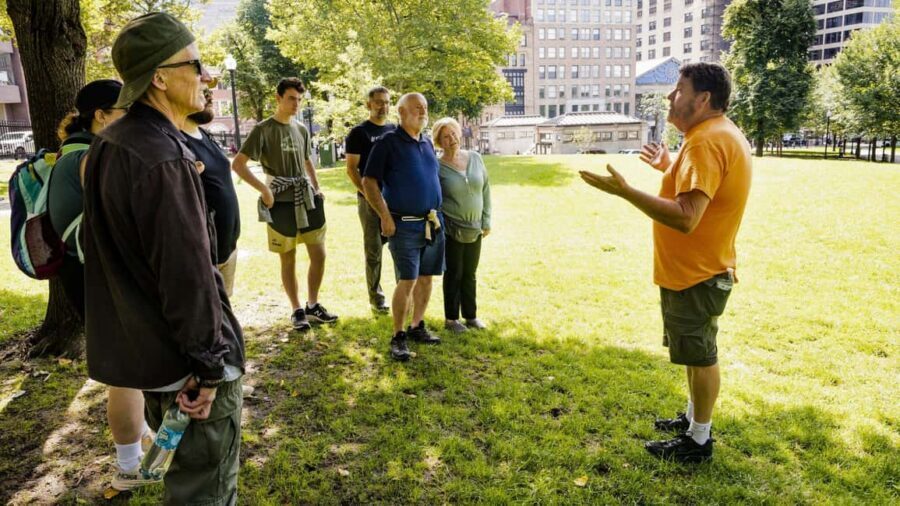 Freedom Trail: Boston Common, Old State House, Faneuil Hall - Massachusetts State House: the golden dome after the Revolution