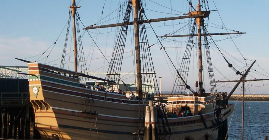 From Boston: Quincy, Plymouth, and Mayflower II Day Trip - The coastal drive to Scituate Lighthouse (and the American Army of Two story)