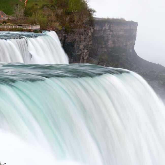 From New York City: Niagara Falls Guided Tour - Who should book this Niagara Falls overnight tour (and who shouldn’t)