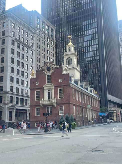 From NY: Boston Day Tour Cambridge, Harvard, MIT & Freedom Trail in 1 Day - MIT to Harvard: John Harvard Statue Photos and Campus-Style Walking Time
