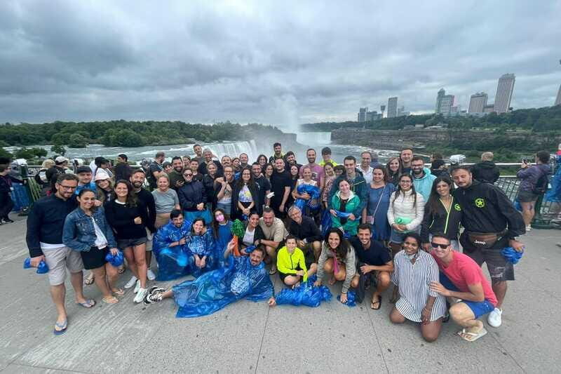 From NYC: Niagara Falls & 1000 Islands 3-Day Tour - The outlet mall stop before you head home
