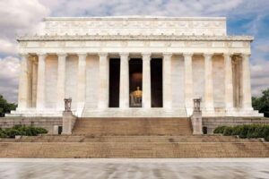 From NYC: Niagara Falls, Washington DC & Philly 3-Day Tour - Day 1: Philadelphia and D.C. in One Tight History Day