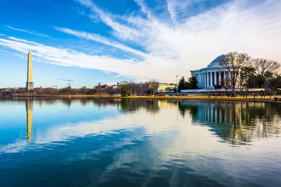 From NYC: Niagara Falls, Washington DC & Philly 3-Day Tour - Day 3: Choose Your Niagara Closeness (Summer vs Winter Options)