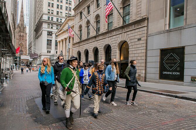 Hamilton Live! Walking Tour in lower Manhattan - Small group pacing, headsets, and what to do on walk day