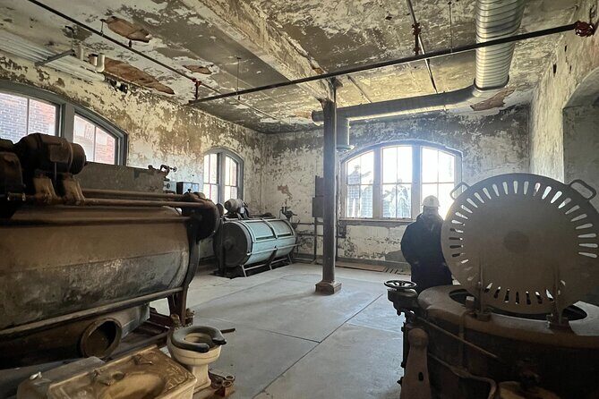 Hard Hat Tour of the Abandoned Ellis Island Hospital Complex - Unframed by JR: Historic Photos Inside Decay