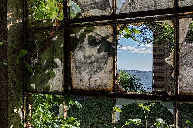Hard Hat Tour of the Abandoned Ellis Island Hospital Complex - Your Best Booking Approach: Don’t Get Tripped Up by the Ferry