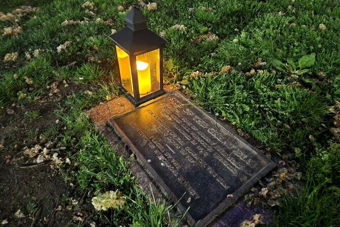 Haunted Boston Ghost Tours - What you’re really paying for: guide craft, not stunts