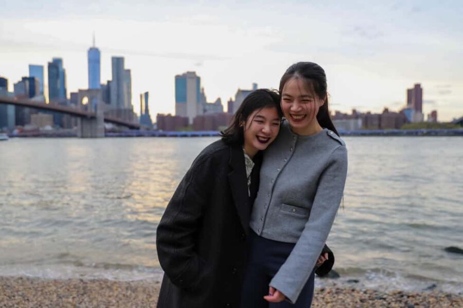 New York: 1-hour Photoshoot in Iconic Locations - Getting video alongside photos in 4K
