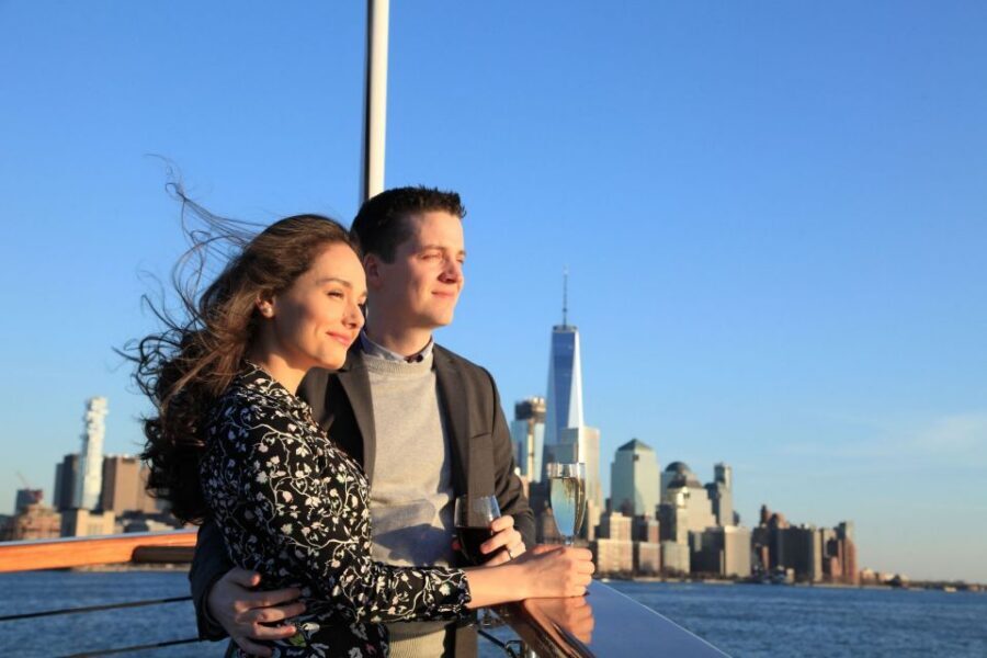 New York City Champagne, Cheese, Caviar & Sightseeing Cruise - Key highlights at a glance