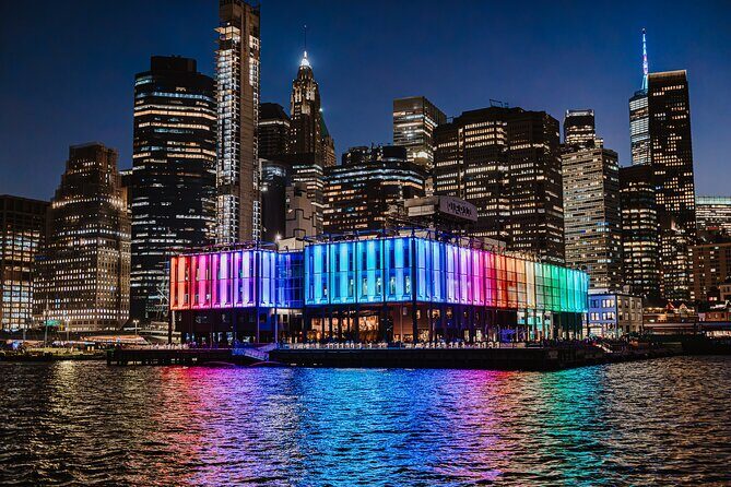 New York City Dinner Cruise on Luxury Yacht with Live Music - Live Music and the Onboard Vibe