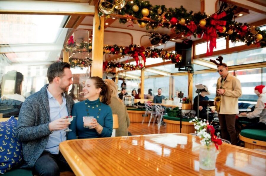 New York City: Holiday Jazz Classic Motor Yacht Cruise - Should you book the Holiday Jazz Classic Motor Yacht Cruise?