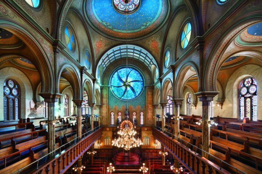 New York City: Museum at Eldridge Street Docent-Led Tour - Walking In: The Eldridge Street Synagogue Starts Before You Even See the Rooms