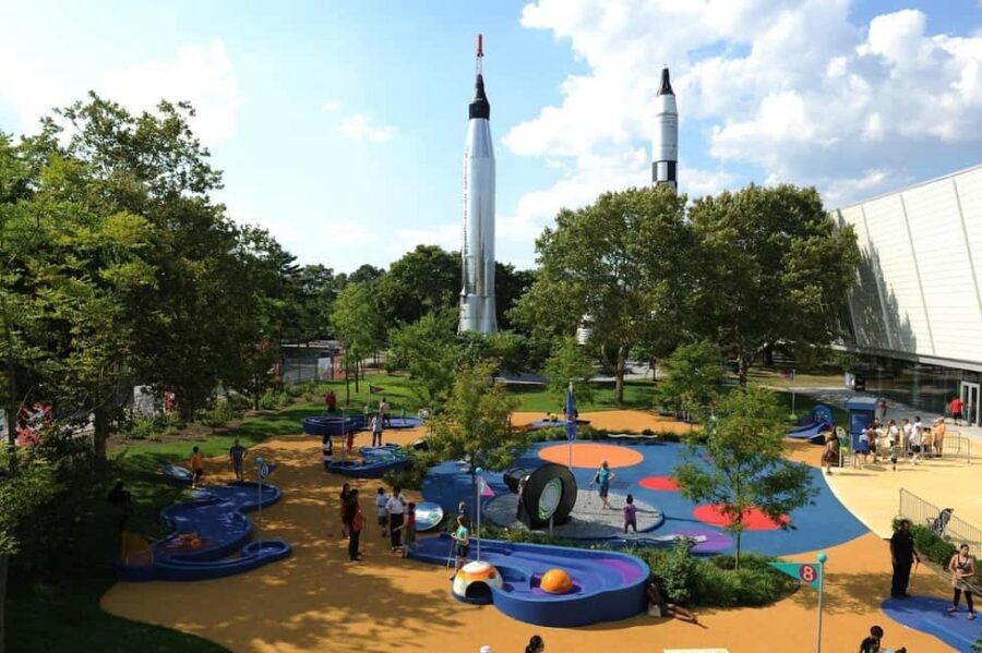 New York City: New York Hall of Science Admission Ticket - New York Hall of Science: a one-day pass to learning by doing