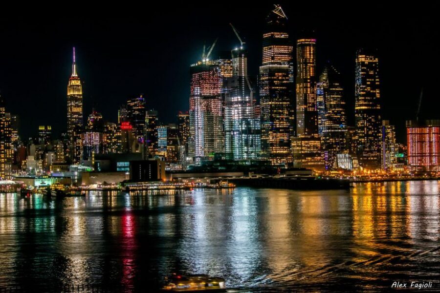 New York City: Night Skyline Bus Tour with Pizza Slice - The Ride Through the City: Hell’s Kitchen, Hudson Yards, Chelsea, SoHo, Chinatown