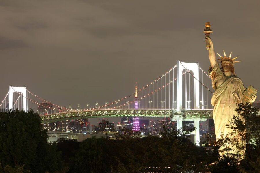 New York City: Private Walking Tour with a Local - Navigation Masterclass: Subway and Walking Smarts You Keep